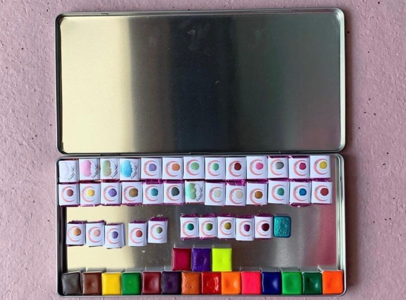 XL Hinged Watercolour Storage Tin - Fits up to 84 half pans | Watercolour tin | Watercolour storage box | handmade watercolours hinged box